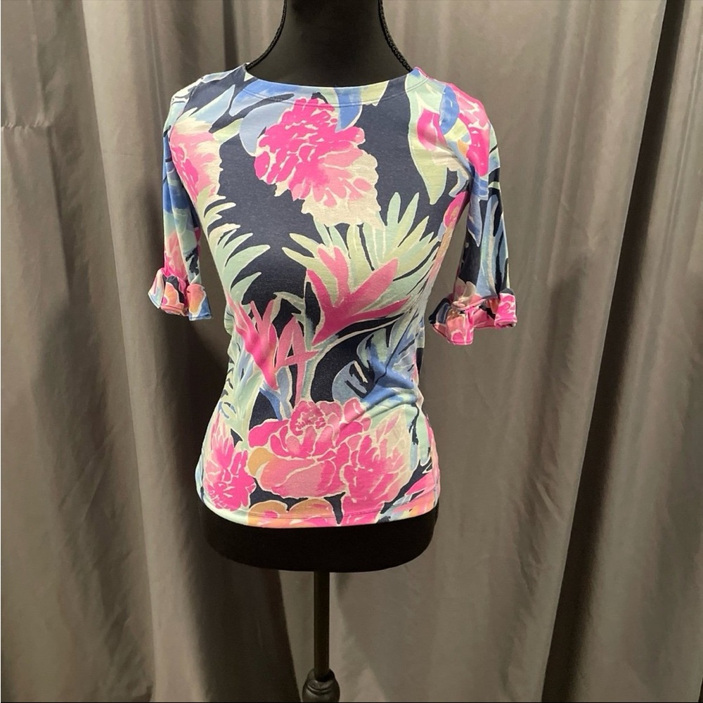 Lilly Pulitzer, NWT buttercup short sleeve resort, shirt size small